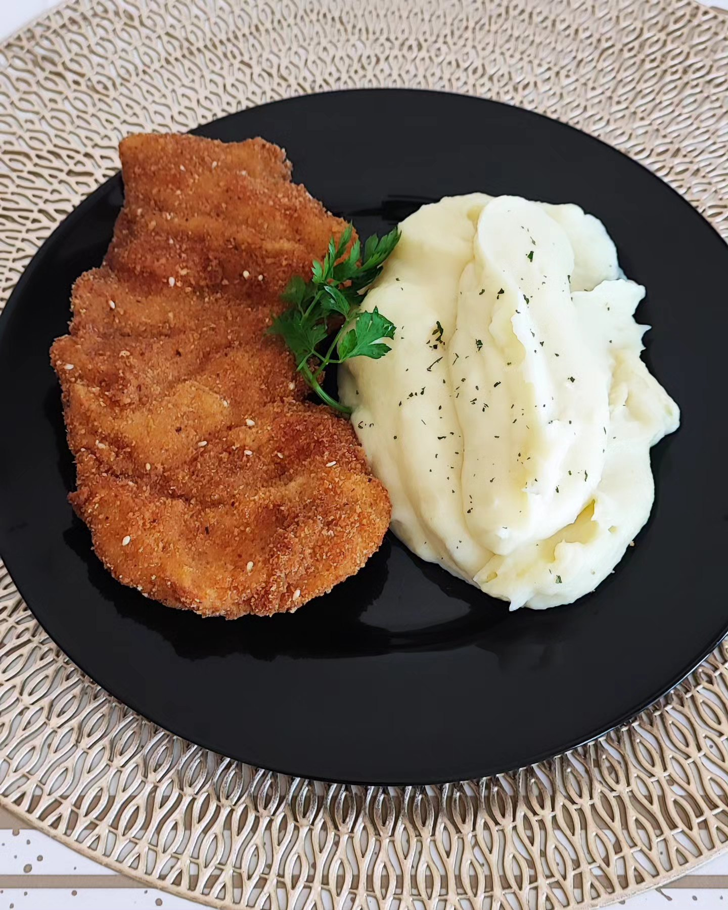 Fasirane šnicle sa pireom